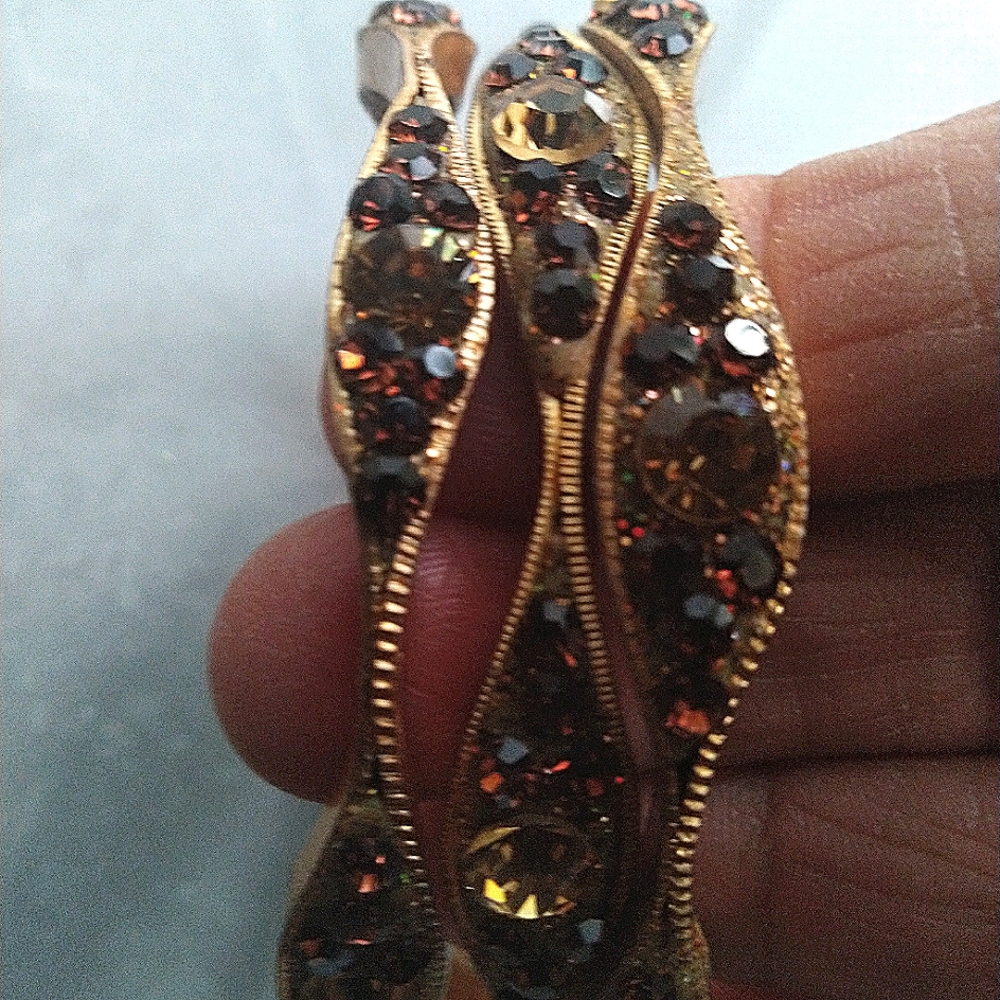 Bracelets/ Bangles